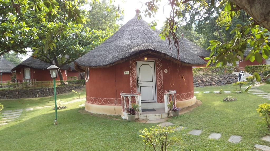 Kishkinda Heritage Resort Hampi Exterior foto